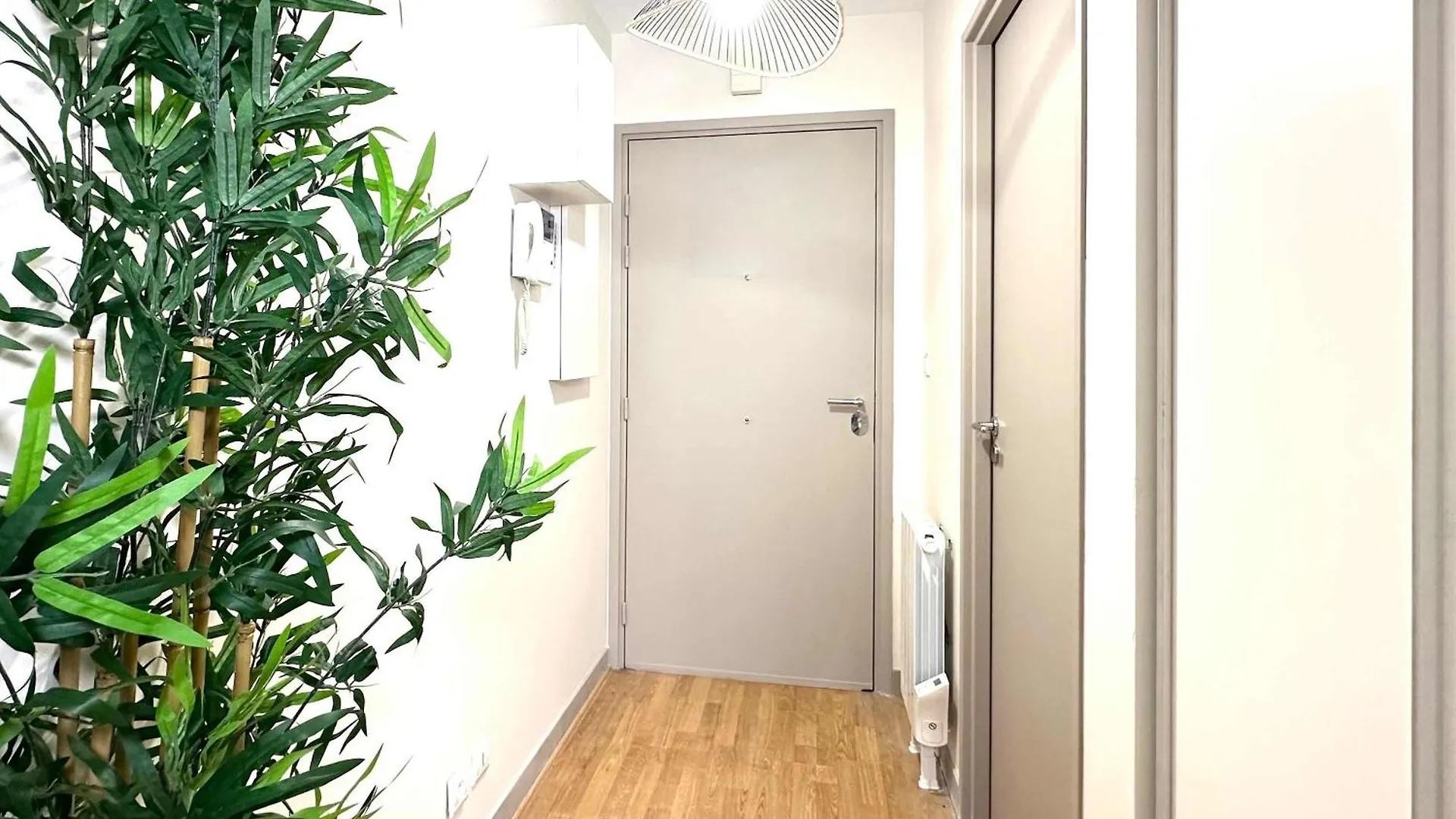 Studio With Terrace In Porte De Versailles Paris 0*,
