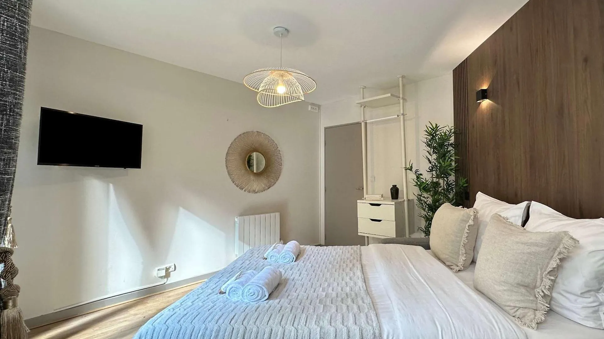 Studio With Terrace In Porte De Versailles Париж Апартаменты