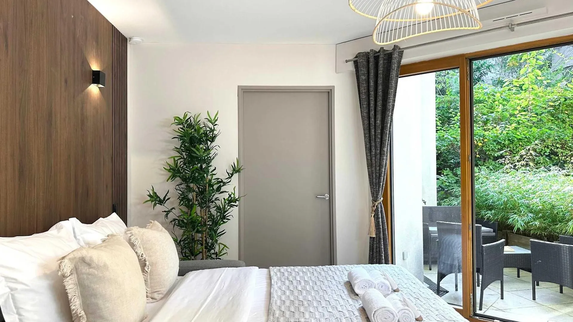 Studio With Terrace In Porte De Versailles Париж Франция